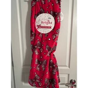 Red Christmas throw blanket with disco bows